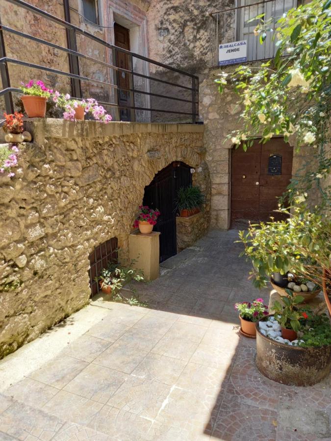 Casa Vacanze Porta Manfredi Arce Esterno foto